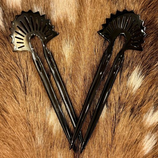 Sierlijke buffelhoorn haarspeld / haarpin. Glanzend.