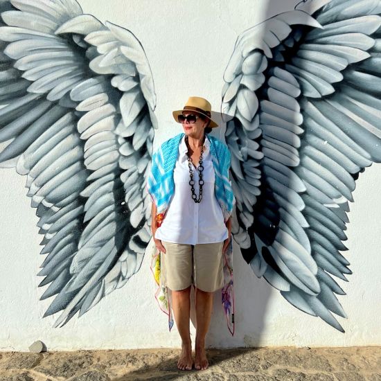 Stoere handgemaakte ketting buffelhoorn. Zwart geaderd. Matte finish. Lichtgewicht. Lengte 116 cm.