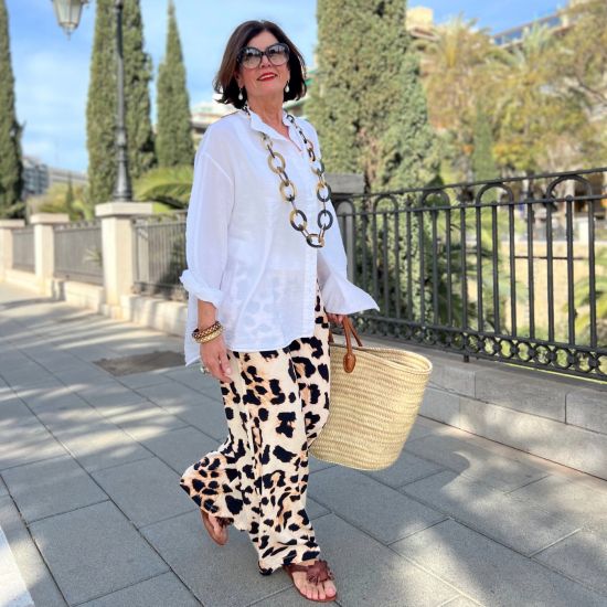 Stoere buffelhoorn ketting in bruintonen. Matte finish. Lichtgewicht. Lengte 116cm