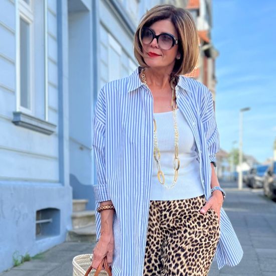 Handgemaakt buffelhoorn collier in blondtintjes. Matte finish, 116 cm.