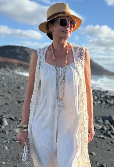 Buffelhoorn kralencollier in matte lichte tonen. Matte finish, Lengte 117 cm.