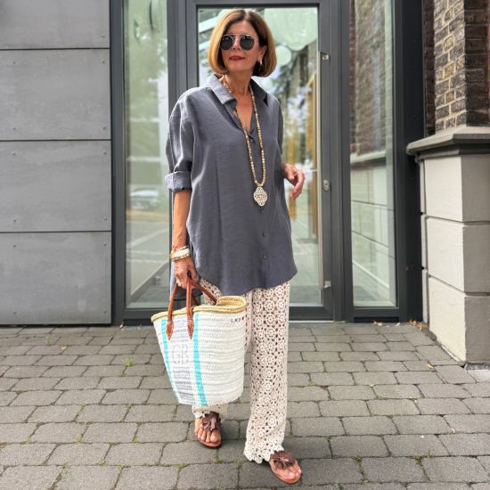 Buffelhoorn kralencollier in matte lichte tonen. Matte finish, Lengte 117 cm.