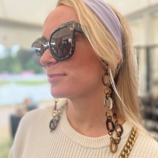 Buffelhoorn brillenketting in donkere tintjes. Glans finish, 80cm.,