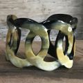 Schakelarmband buffelhoorn , breedte 5cm, glans afwerking. Zeer licht in gewicht.