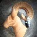 Matte, stoere buffelhoorn armband. Breedte 2cm. Verschillende tintjes.