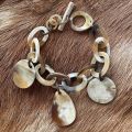 Buffelhoorn bedelarmband geschakeld. Lichtgewicht. Matte finish