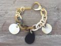 Buffelhoorn bedelarmband geschakeld. Lichtgewicht. Matte finish